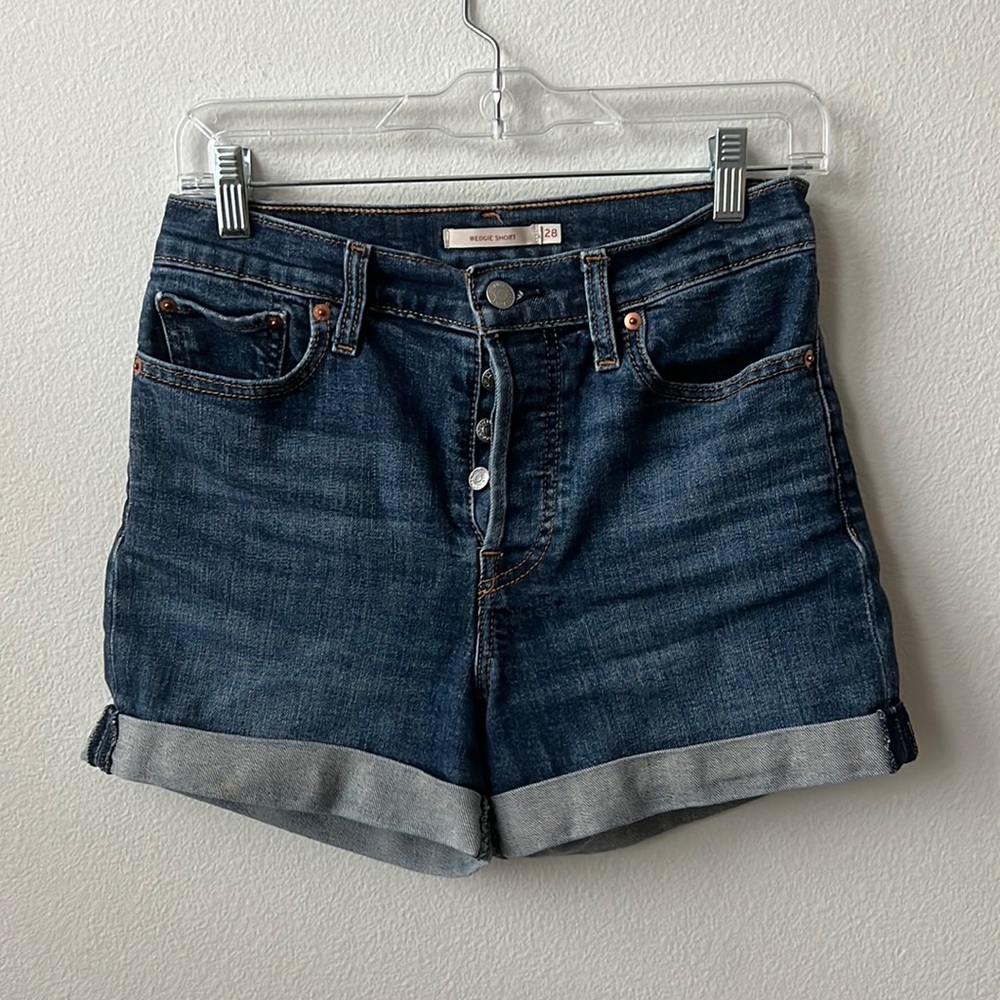 Levi’s Wedgie Fit Shorts
